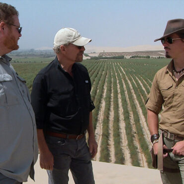 Timothy Alberino and L.A. Marzulli exploring the Chongos necropolis in Paracas, Peru.